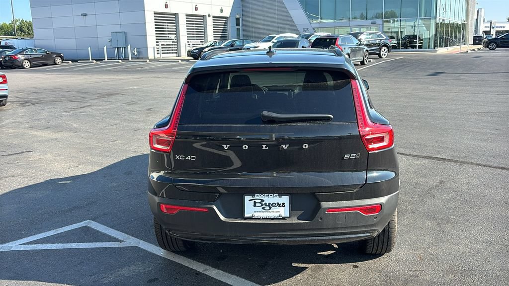 New 2026 Volvo XC40 B5 Plus w/ Protection Package Premier AWD/4WD image 31