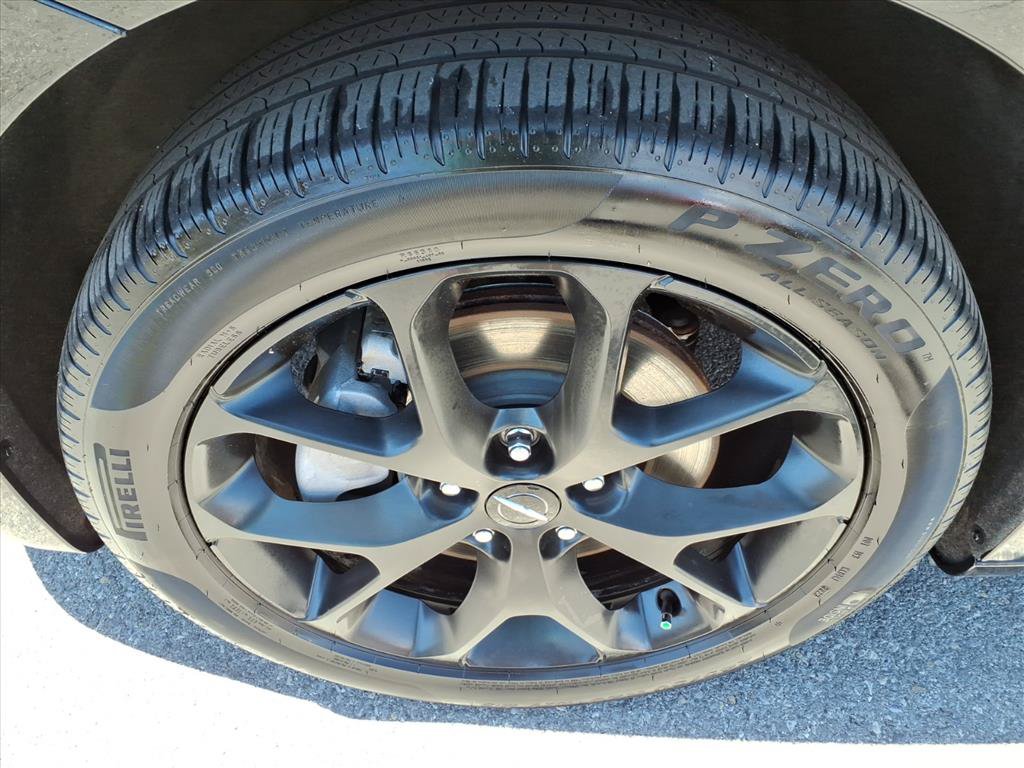 Used 2024 Chrysler Pacifica Limited w/ Uconnect Theater Family Group AWD/4WD image 10