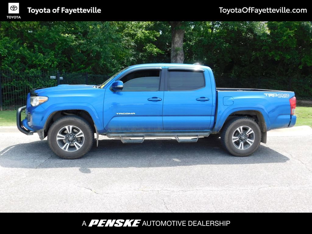Used 2017 Toyota Tacoma TRD Sport w/ Tow Package (A/T) AWD/4WD image 2