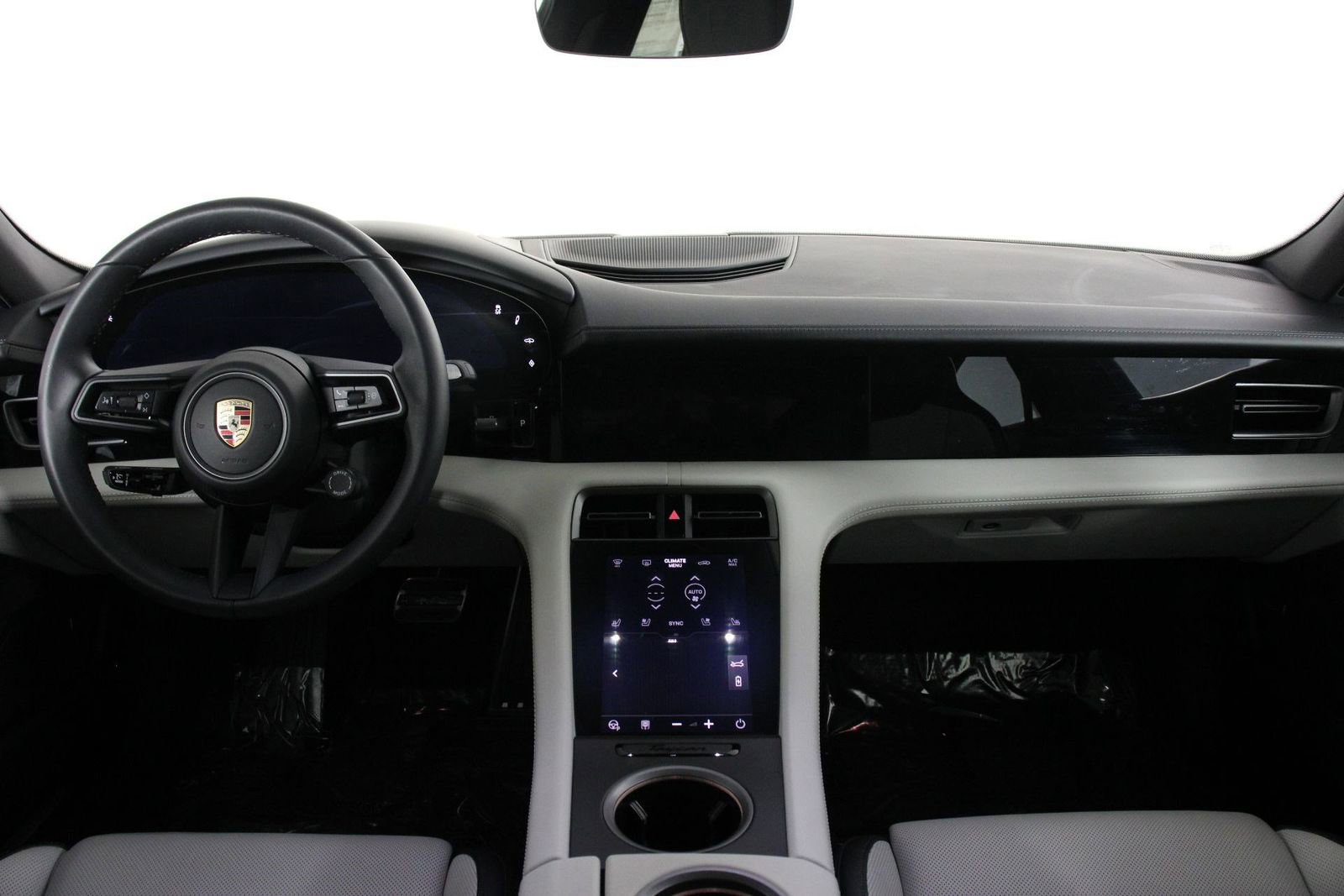 Certified 2025 Porsche Taycan image 11