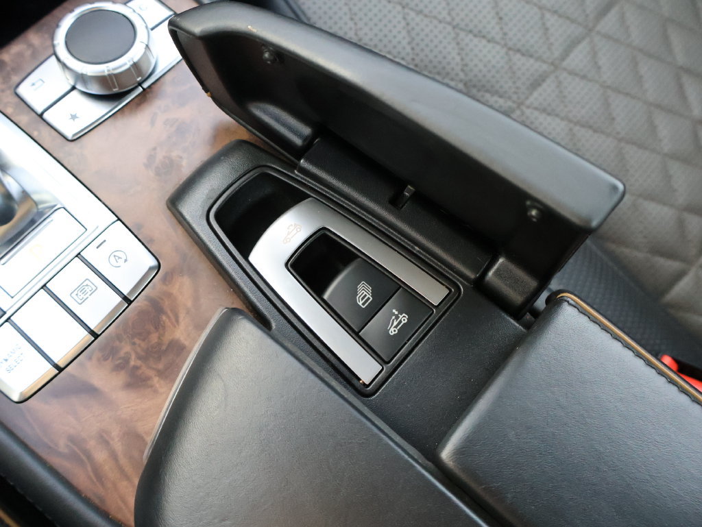 Certified 2020 Mercedes-Benz SL 550 image 29