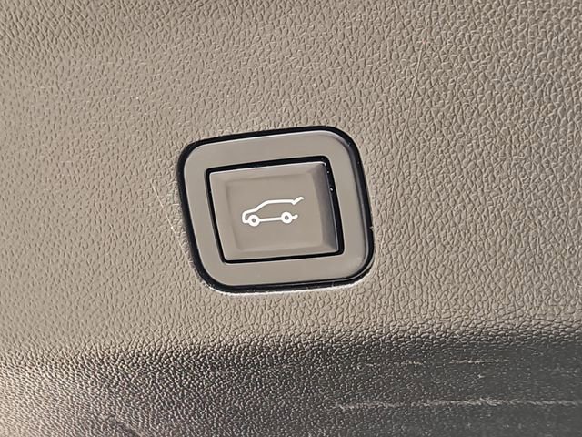 Used 2022 GMC Yukon AT4 image 29