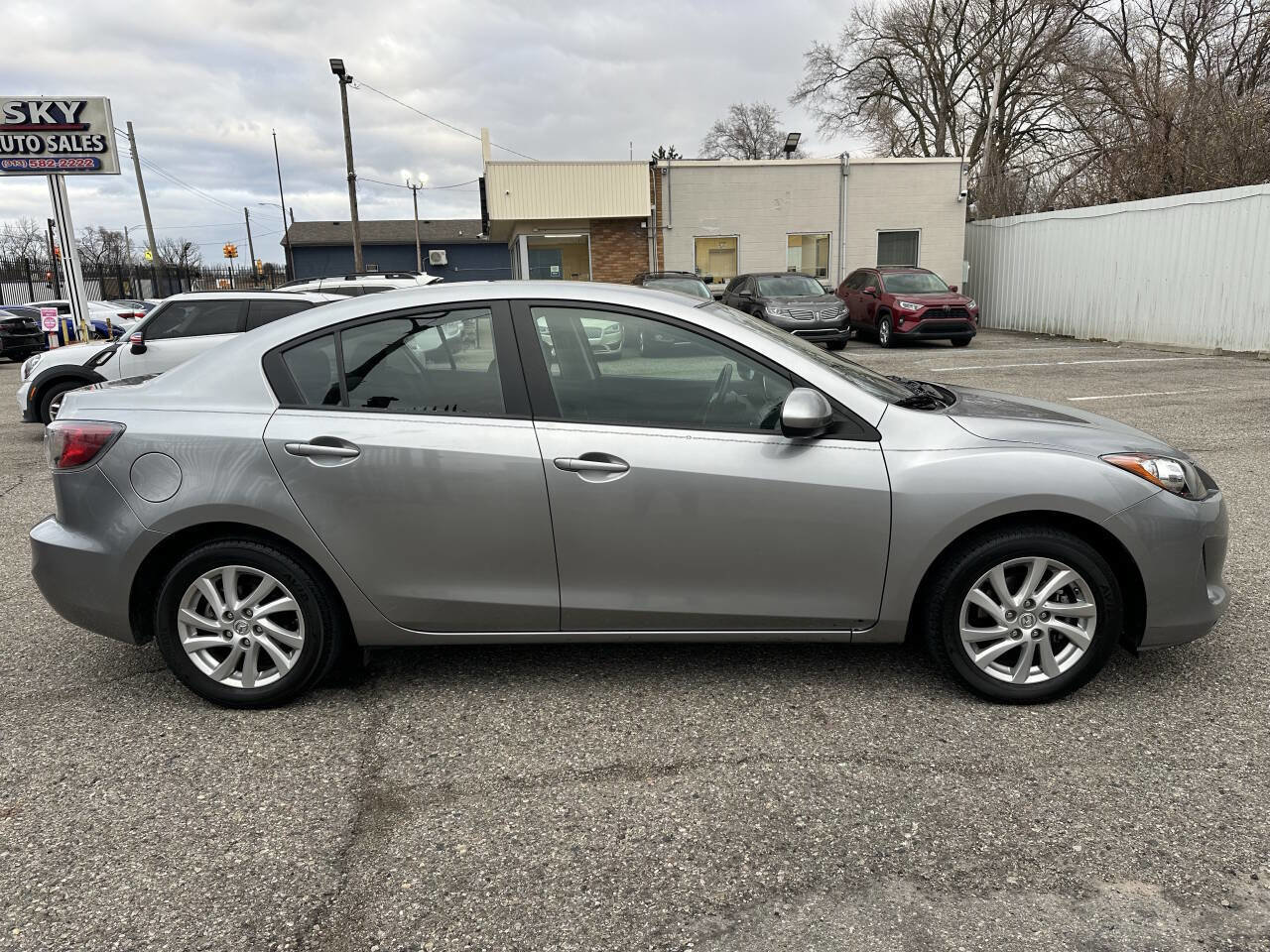 Used 2012 MAZDA MAZDA3 i Touring image 8