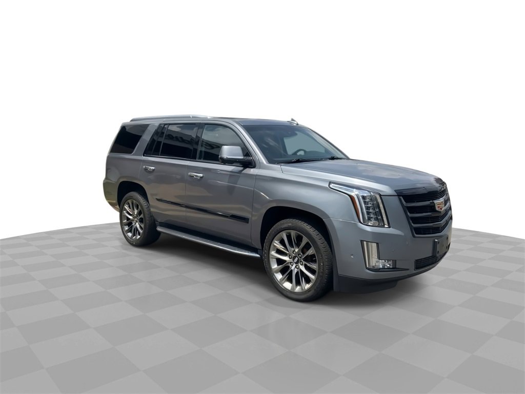 Certified 2020 Cadillac Escalade Luxury w/ Escalade Sport Edition image 2