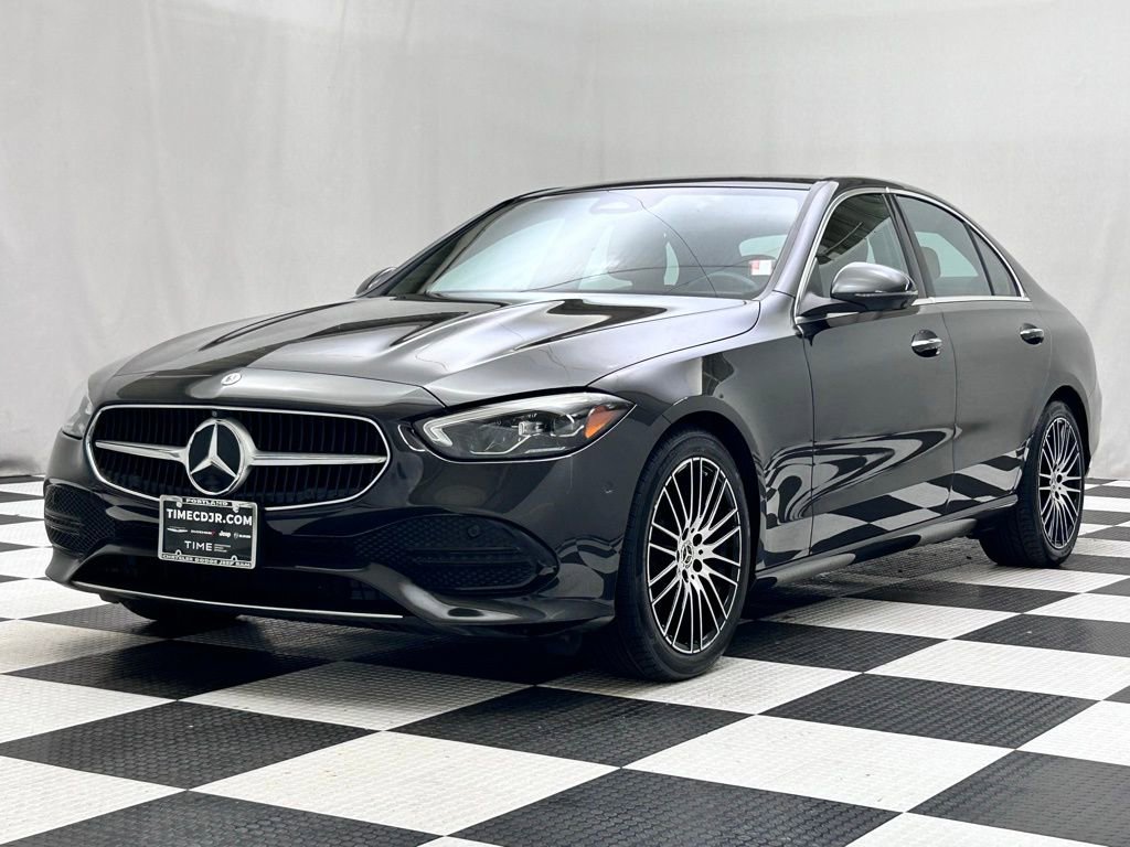 Used 2023 Mercedes-Benz C 300 4MATIC Sedan image 4