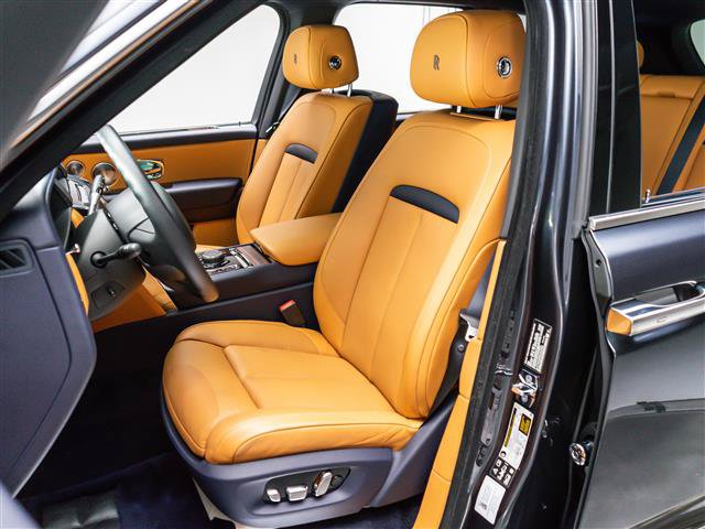 Used 2024 Rolls-Royce Cullinan AWD/4WD image 17