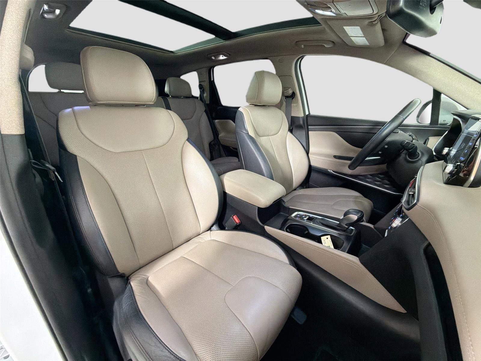 Used 2019 Hyundai Santa Fe FWD image 25