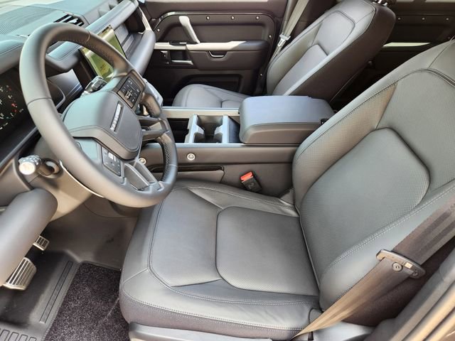 New 2025 Land Rover Defender 130 V8 image 9