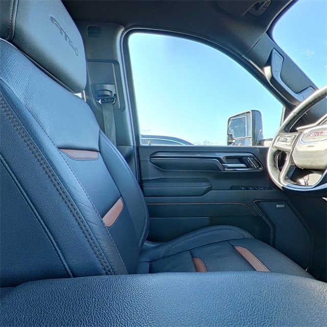 Used 2024 GMC Sierra 2500 AT4 w/ AT4 Premium Plus Package image 27