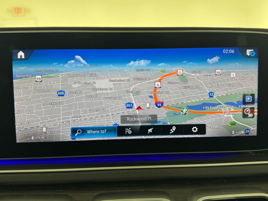 Used 2020 Mercedes-Benz GLS 450 4MATIC image 21