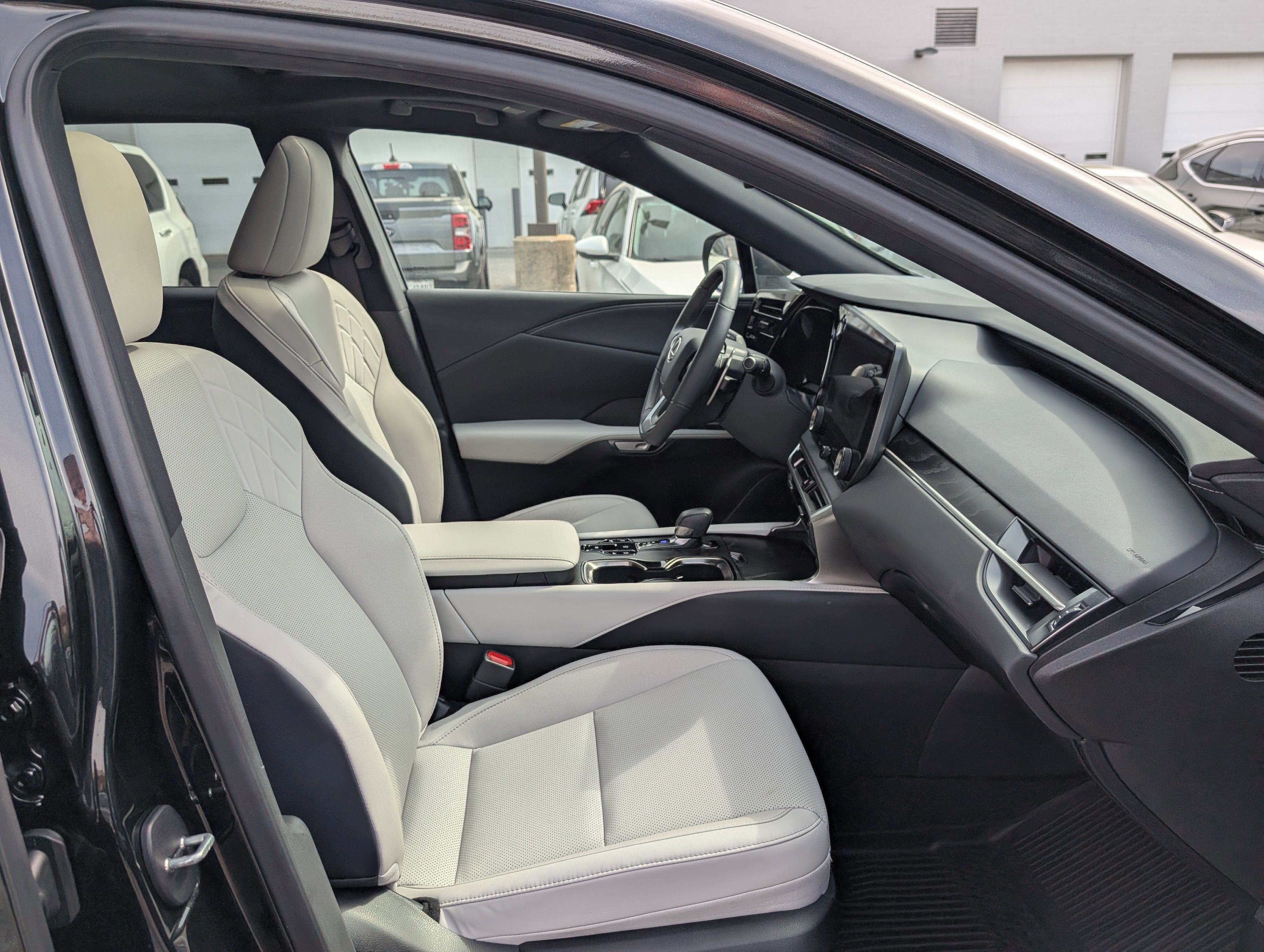 Used 2023 Lexus RX 350 Premium w/ Accessory Package image 11