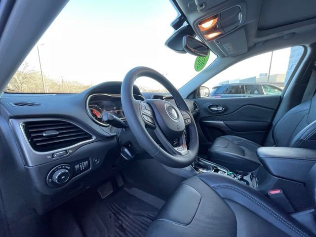 Used 2022 Jeep Cherokee Limited w/ Mopar Interior Package image 12