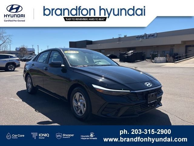 Certified 2026 Hyundai Elantra SE w/ Cargo Package FWD image 1