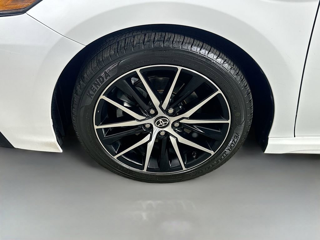 Used 2023 Toyota Camry SE w/ Convenience Package FWD image 8