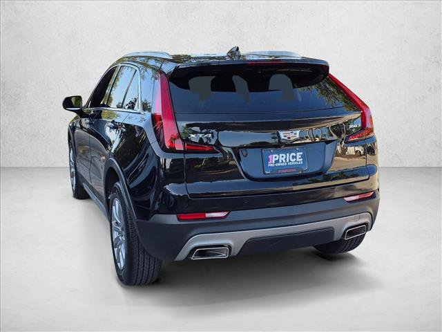 Used 2022 Cadillac XT4 Premium Luxury w/ Safety Alert Package FWD image 8