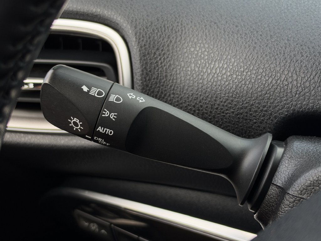Used 2020 Toyota Prius Prime XLE FWD image 23
