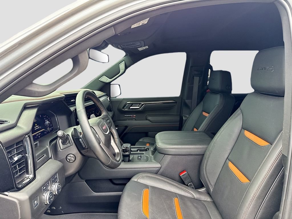 Used 2025 GMC Sierra 1500 AT4 image 11