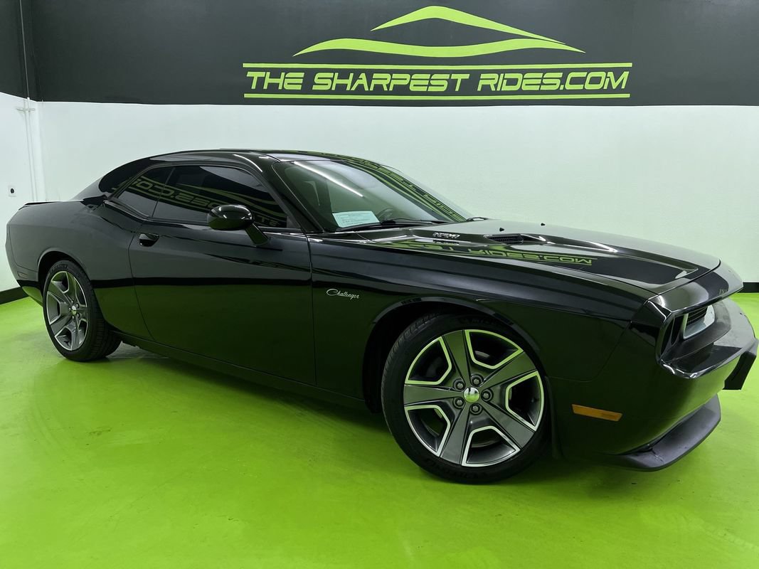 Used 2012 Dodge Challenger R/T RWD image 1