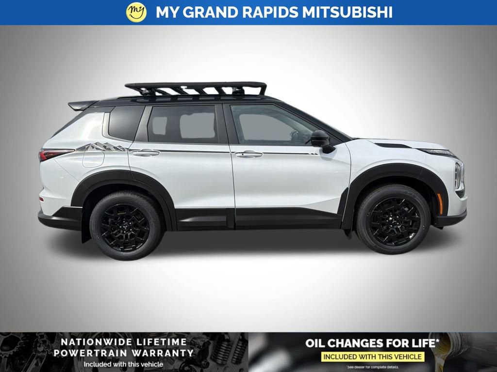New 2026 Mitsubishi Outlander Trail Edition image 4