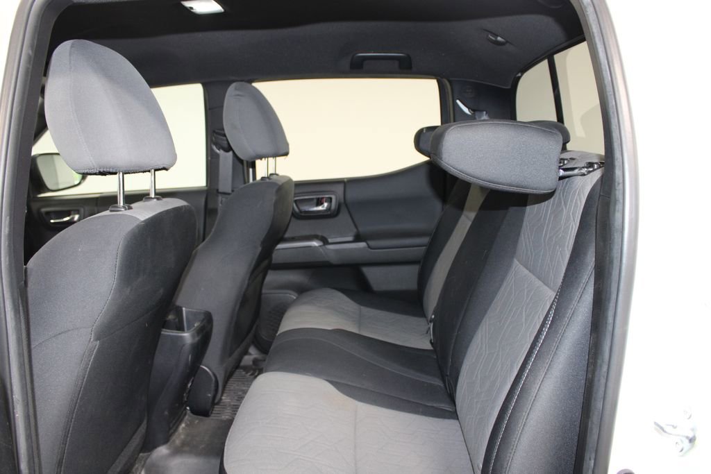 Used 2022 Toyota Tacoma TRD Off-Road w/ Technology Package image 21