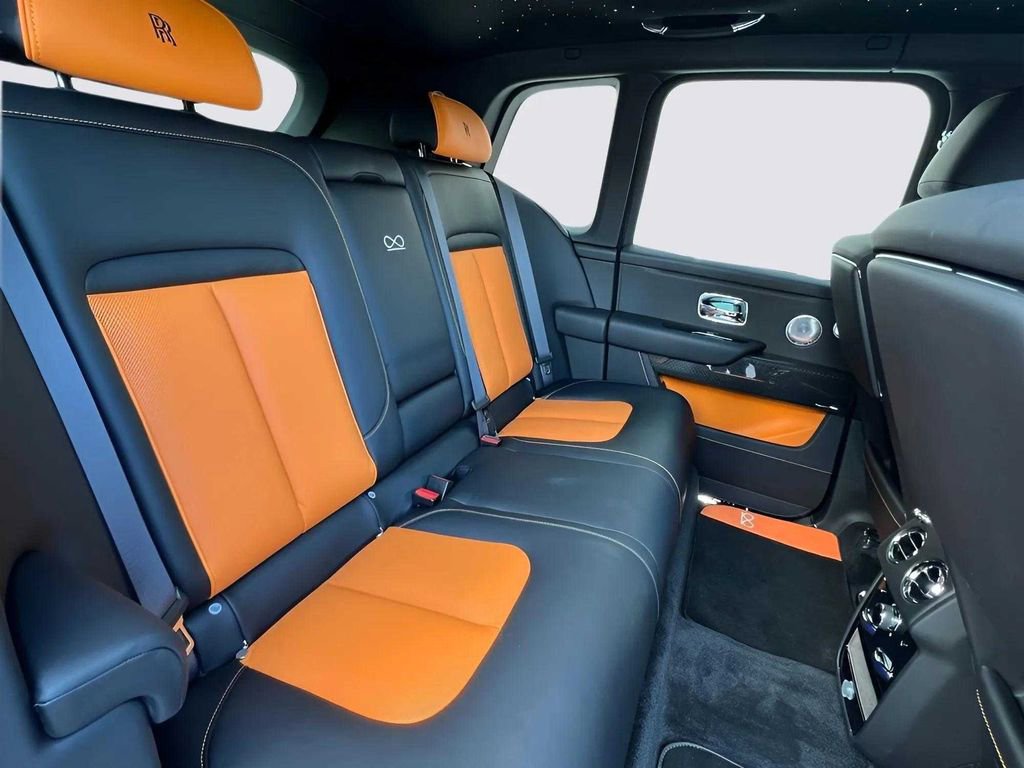 Certified 2024 Rolls-Royce Cullinan Black Badge w/ Driver's Package image 15