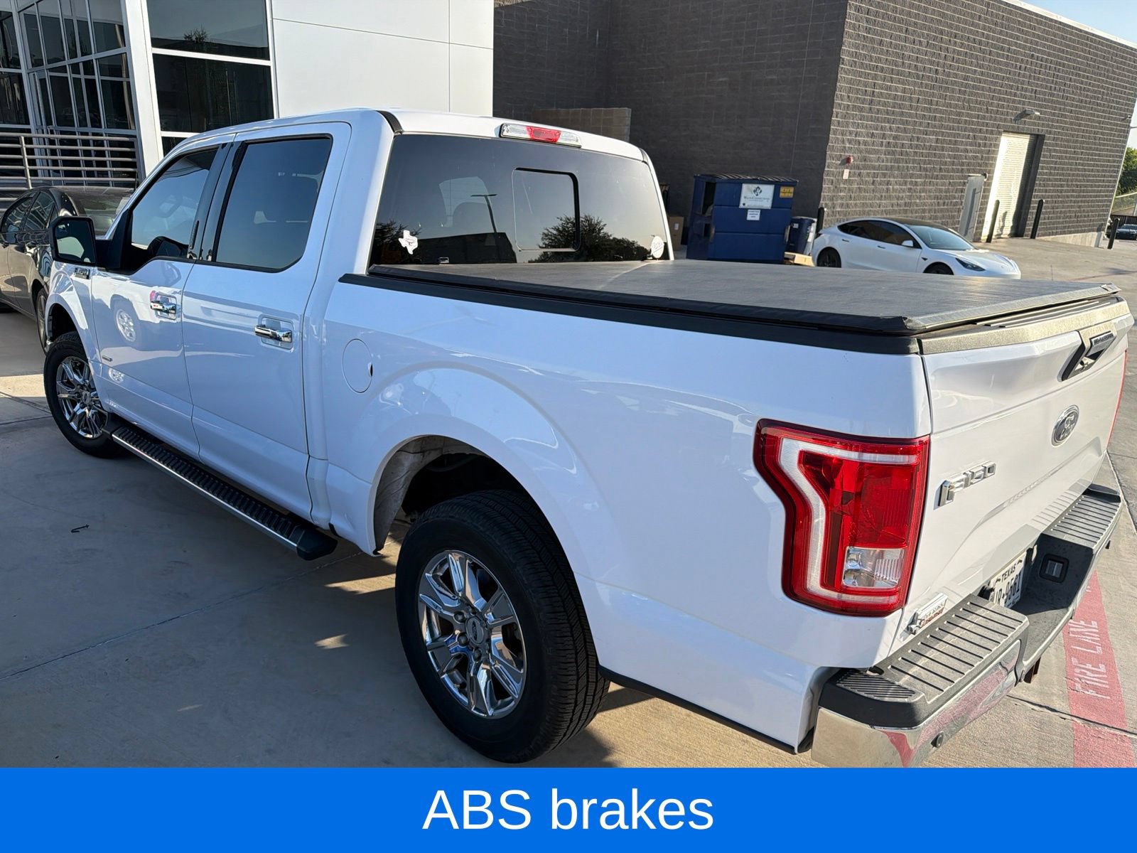 Used 2015 Ford F150 XLT w/ Equipment Group 302A Luxury RWD image 4