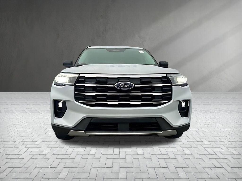 New 2026 Ford Explorer Active w/ Active Comfort Package image 2
