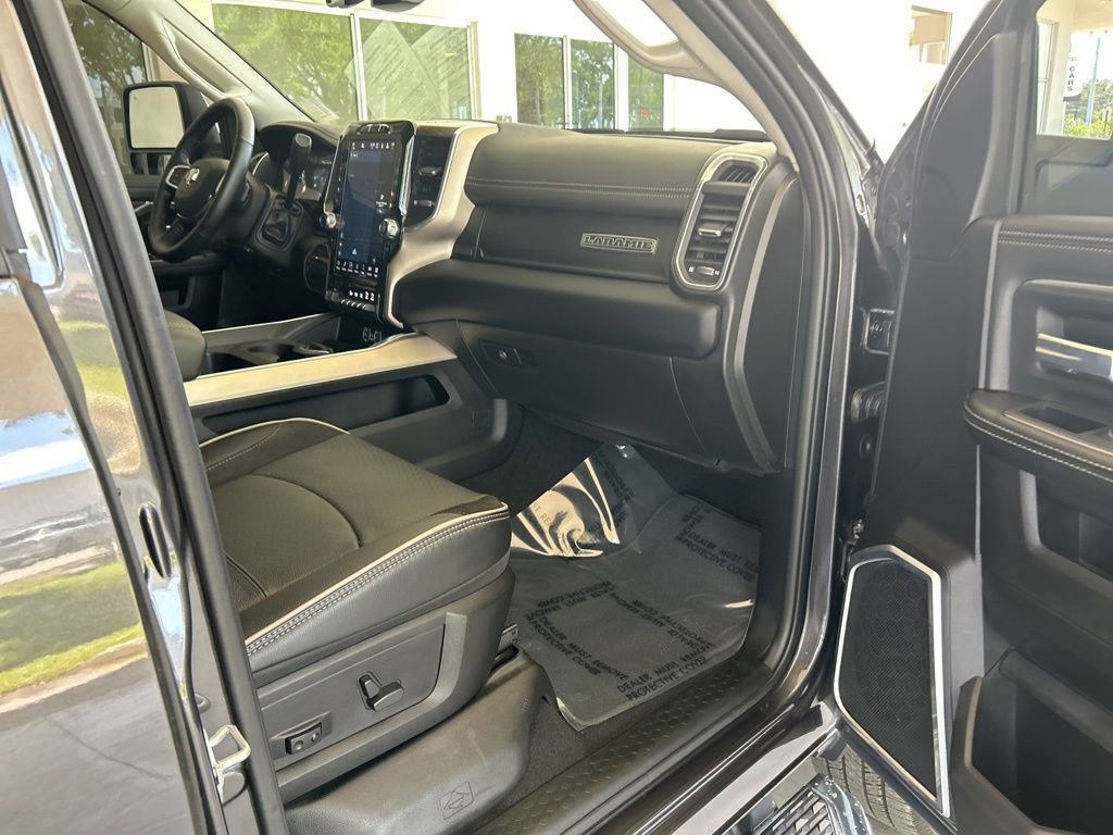 Used 2024 RAM 2500 Laramie w/ Towing Technology Group AWD/4WD image 31