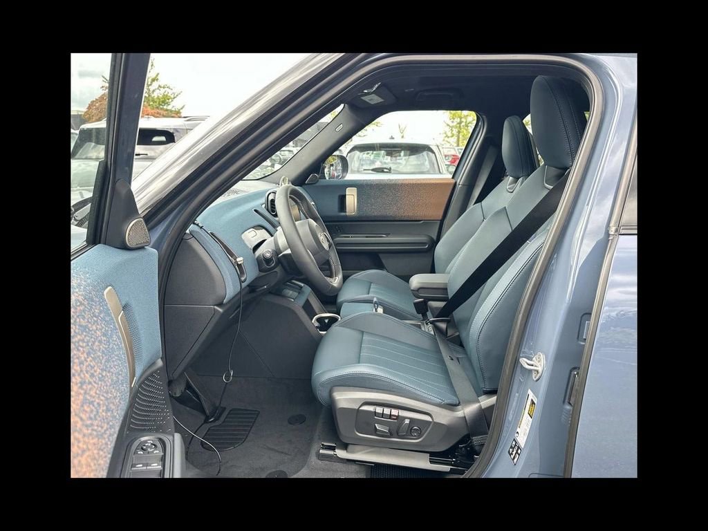 Used 2026 MINI Cooper Countryman S w/ Comfort Package Max image 47