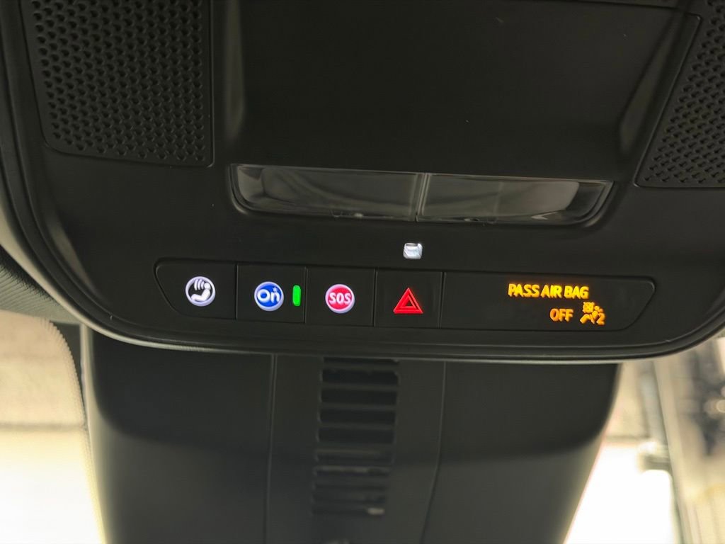 Certified 2025 GMC Acadia Elevation AWD/4WD image 36