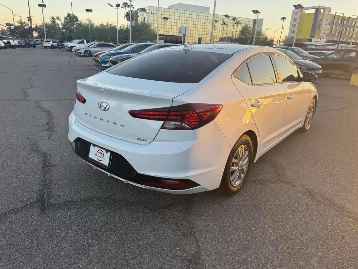 Used 2020 Hyundai Elantra ECO image 5