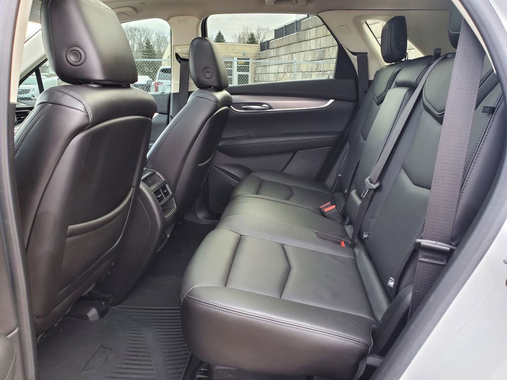 Used 2019 Cadillac XT5 Luxury w/ LPO, Black Ice Package image 35