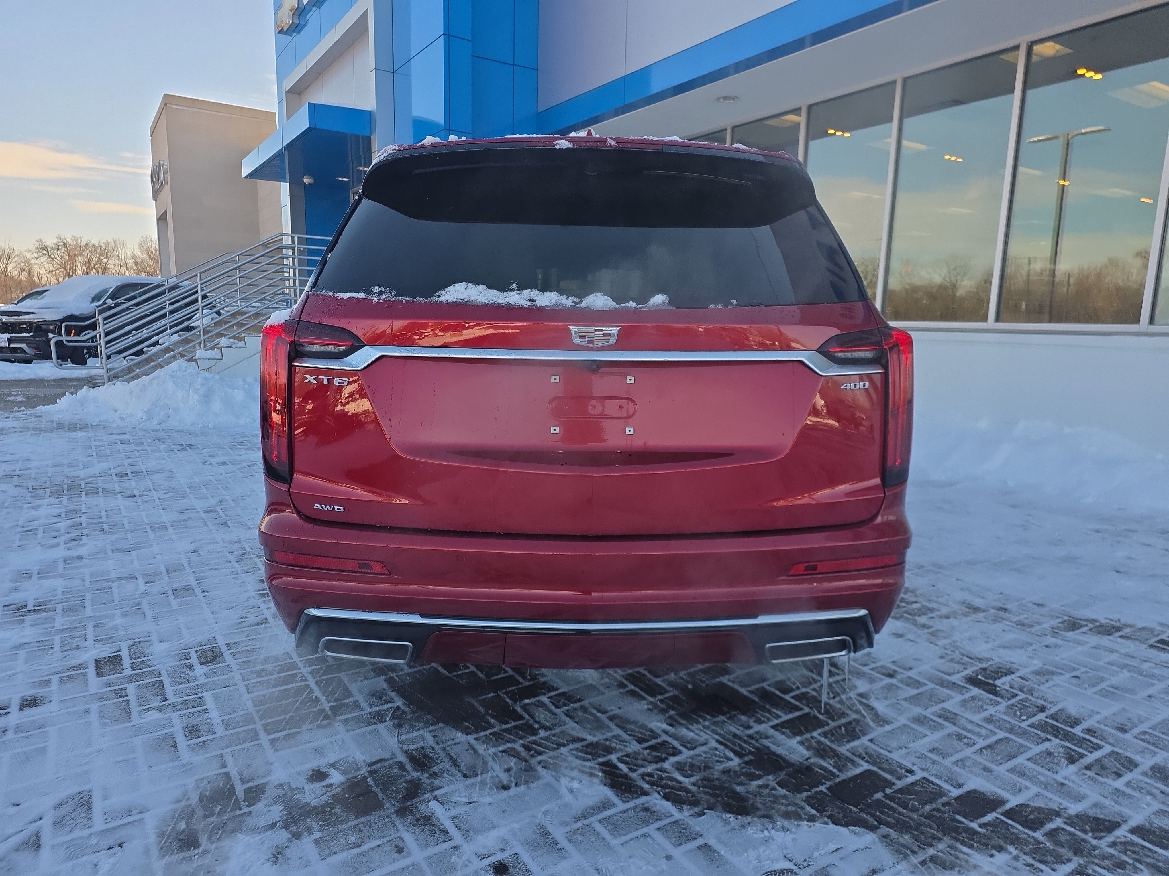 Used 2025 Cadillac XT6 Premium Luxury image 4