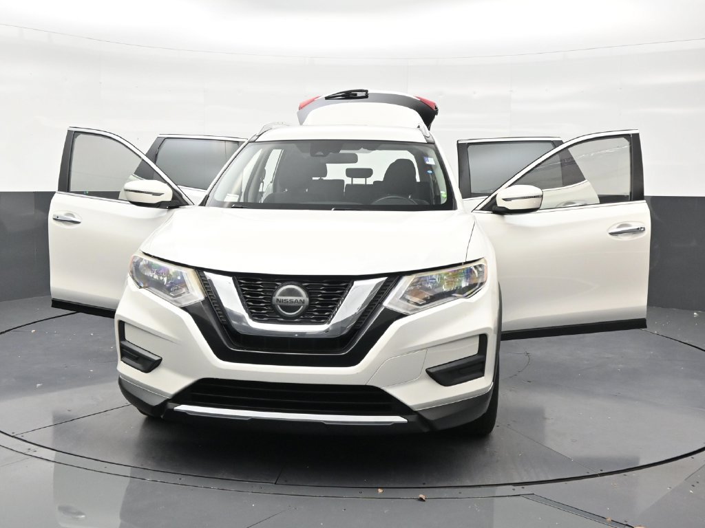 Used 2020 Nissan Rogue SV FWD image 31