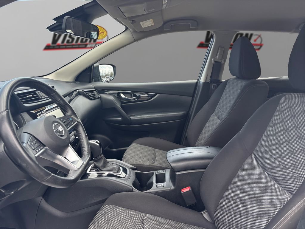 Used 2019 Nissan Rogue Sport SV w/ Technology Package AWD/4WD image 9