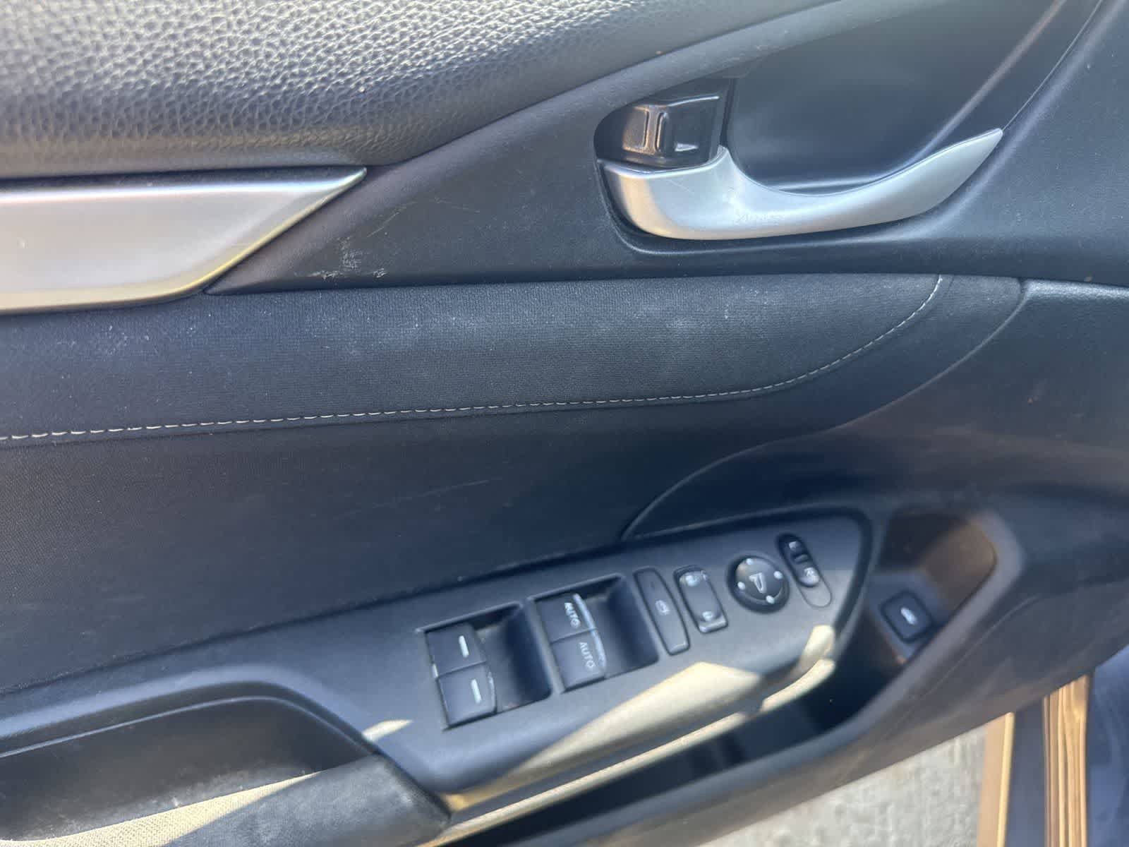 Used 2020 Honda Civic EX image 18