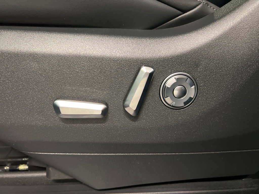 New 2026 Lincoln Navigator Reserve image 36