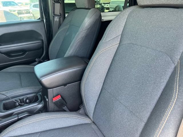 Used 2024 Jeep Wrangler Sport AWD/4WD image 13