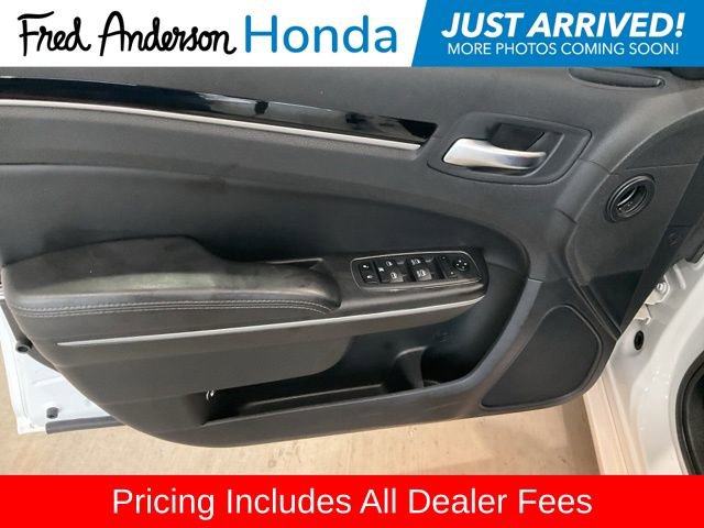 Used 2023 Chrysler 300 S RWD image 5