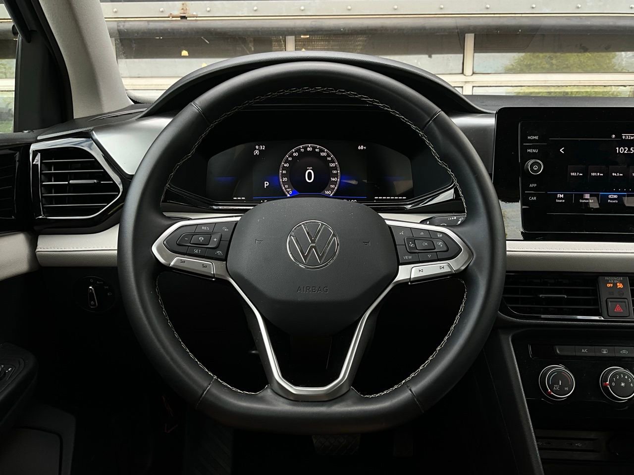 Used 2025 Volkswagen Taos S FWD image 29