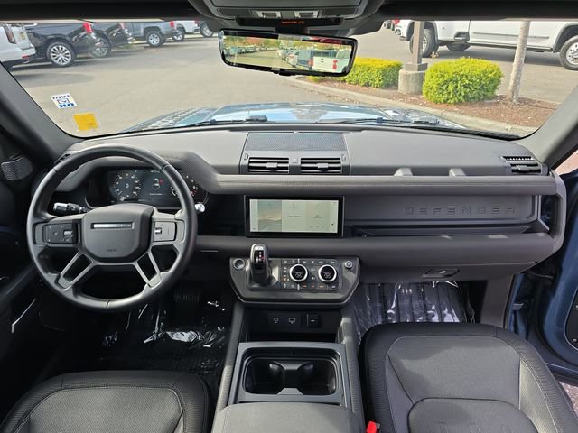 Used 2022 Land Rover Defender 90 X-Dynamic S image 26