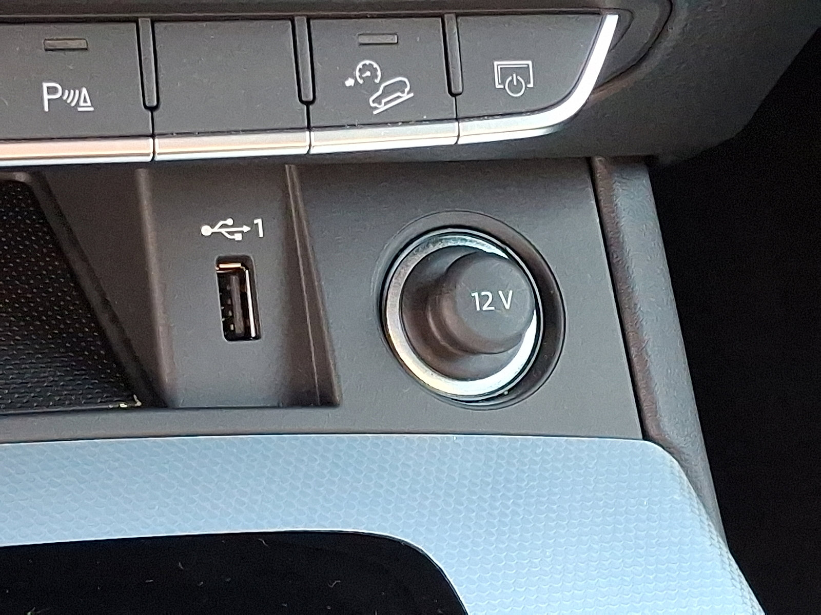 Certified 2025 Audi Q5 2.0T Premium Plus image 26