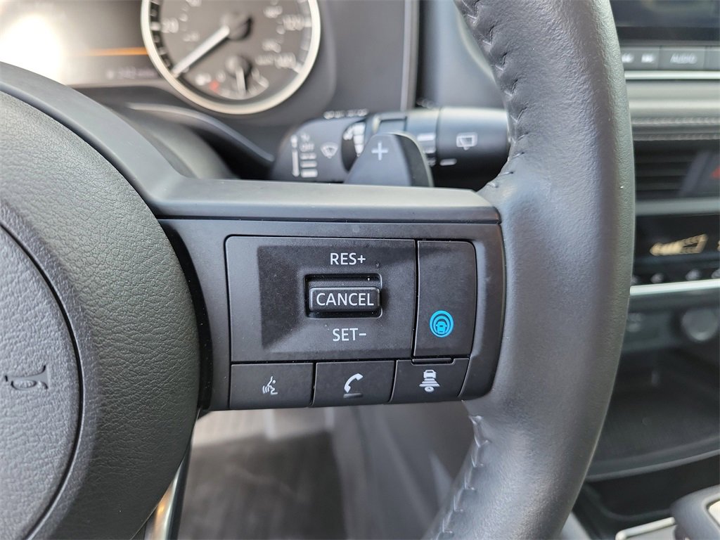 Used 2024 Nissan Rogue SV w/ SV Premium Package image 26