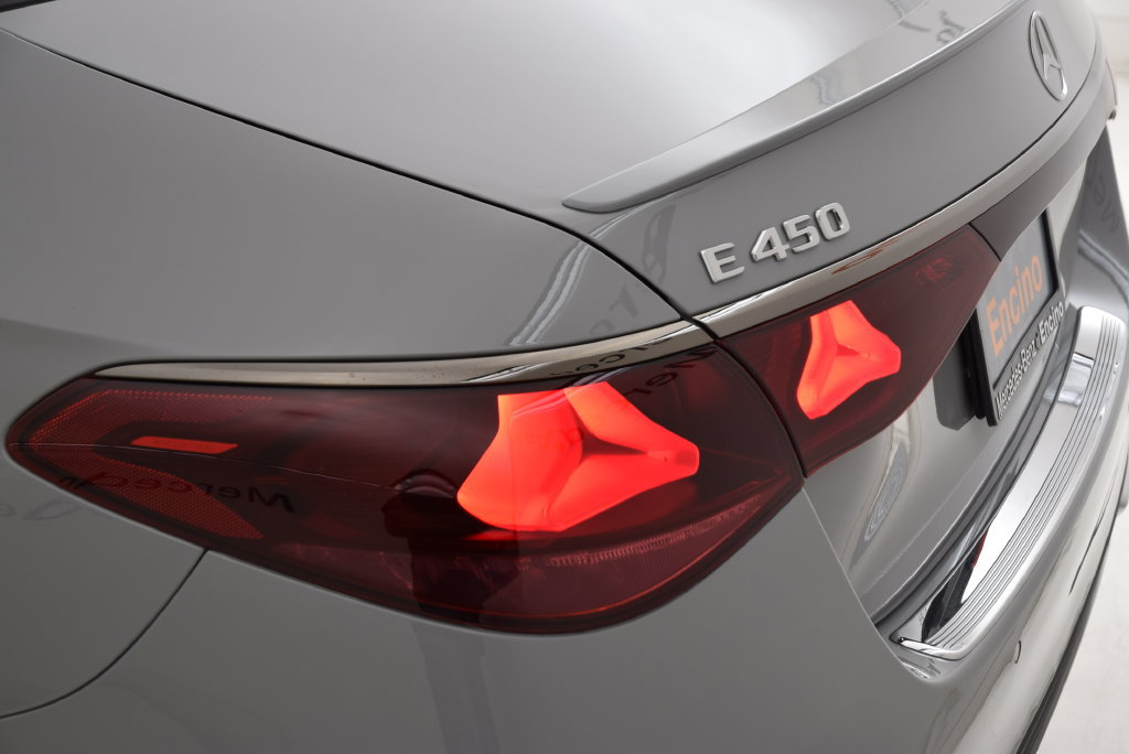 New 2027 Mercedes-Benz E 450 4MATIC Sedan image 13