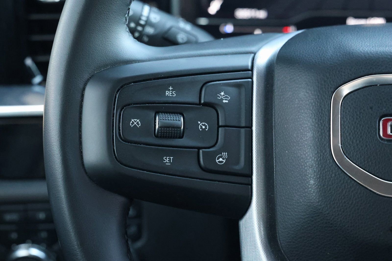 Used 2024 GMC Sierra 1500 SLT w/ X31 Off-Road Package image 18