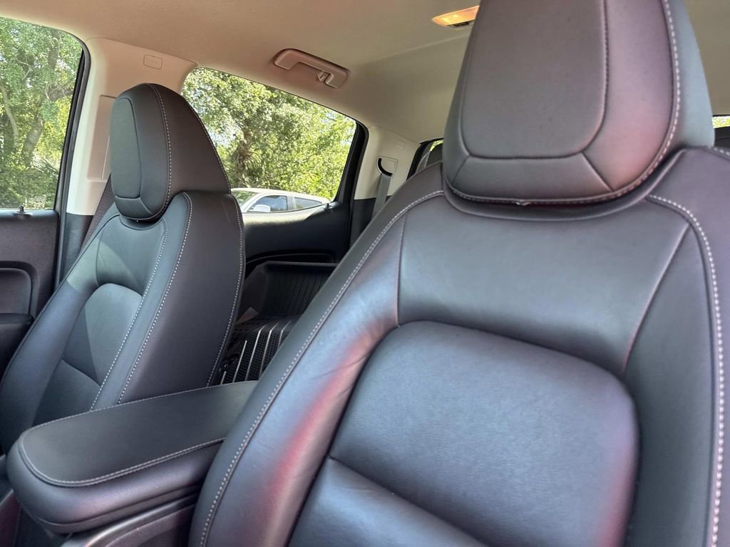 Used 2020 Chevrolet Colorado LT w/ Luxury Package RWD image 26