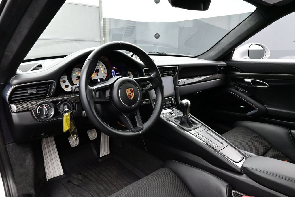 Used 2018 Porsche 911 GT3 RWD image 4