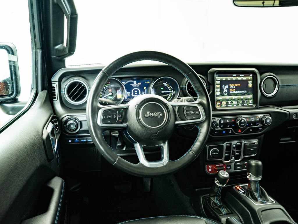 Used 2023 Jeep Wrangler Unlimited Rubicon 4xe w/ Steel Bumper Group AWD/4WD image 33