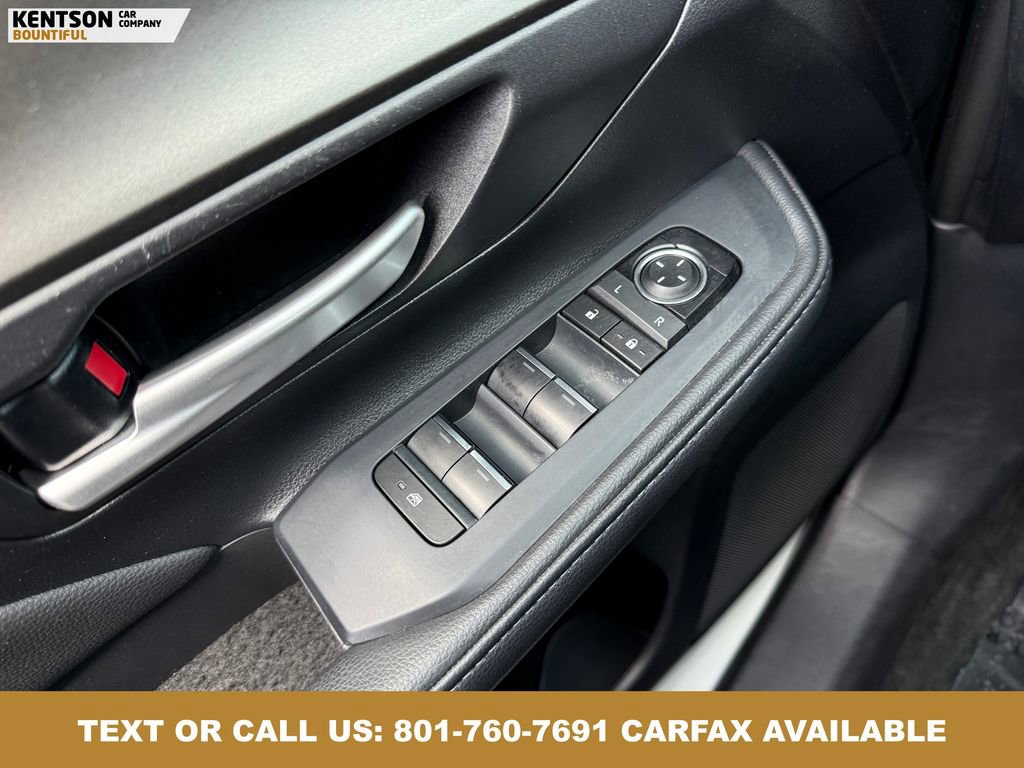 Used 2025 Toyota Grand Highlander AWD image 19