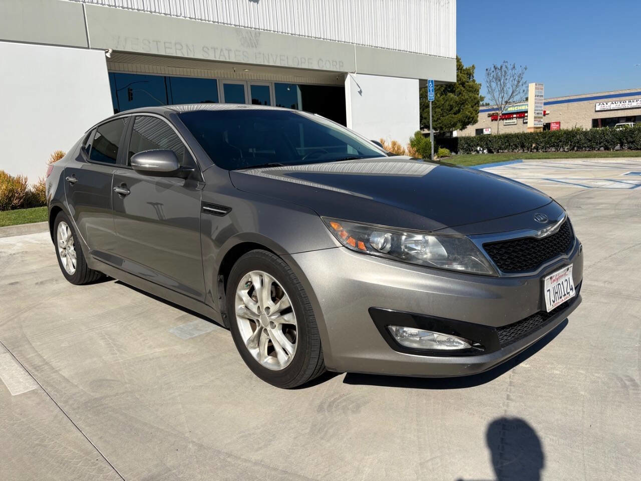 Used 2012 Kia Optima EX image 3